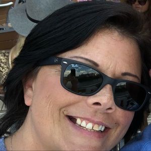 Meet your Posher, Erica